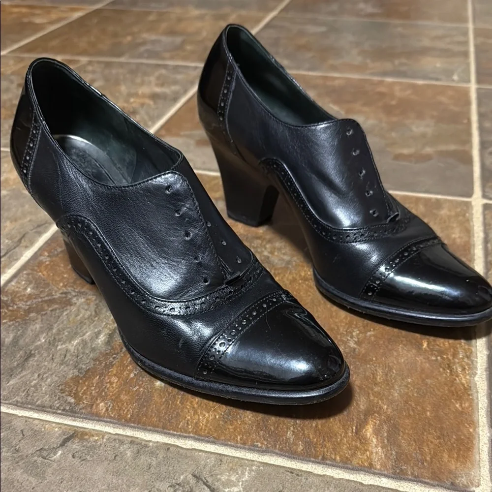Via Spiga Black Patent Leather Oxfords - Picture 1 of 11